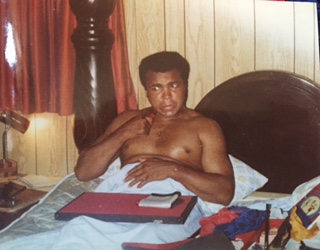 Muhammed Ali magic tricks photo