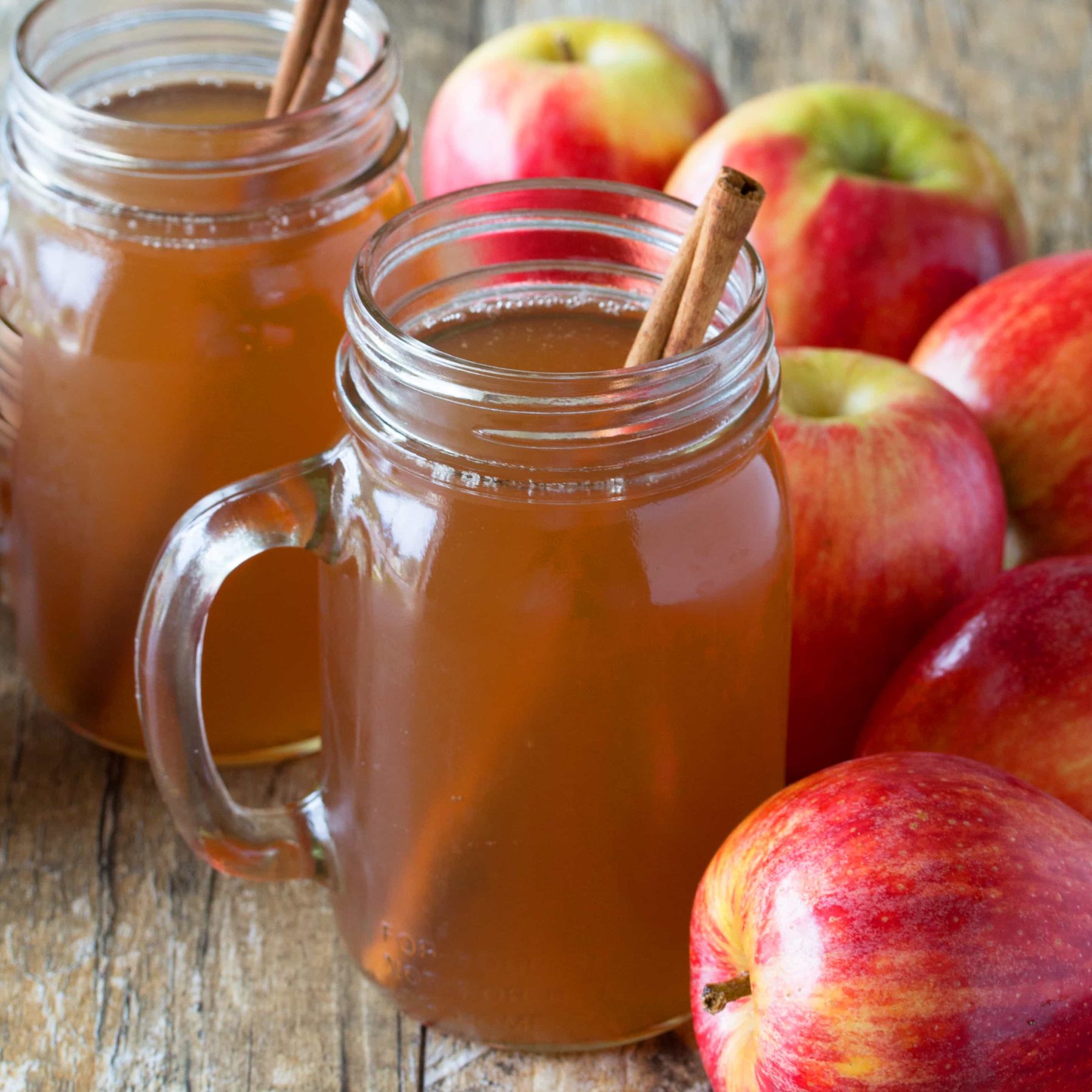 Slow-Cooker-Apple-Cider-SQUARE