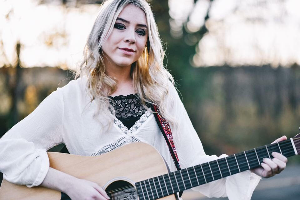 Doin' Dunmore - Alyssa Lazar on guitar