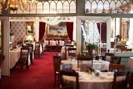 Red Lion Inn dining room