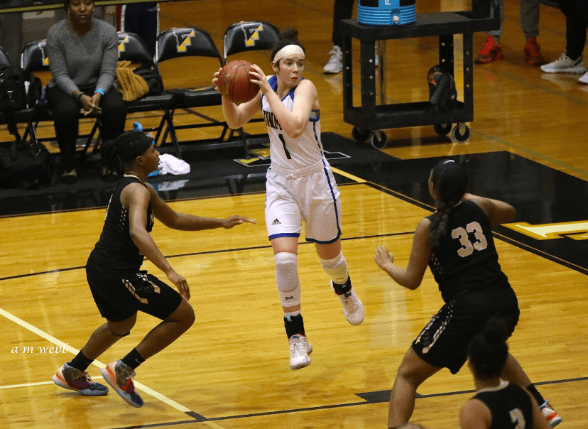 Lady Bucks Moriah Murray