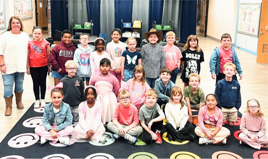 DEC celebrates ‘Give Like Dolly Parton Day’